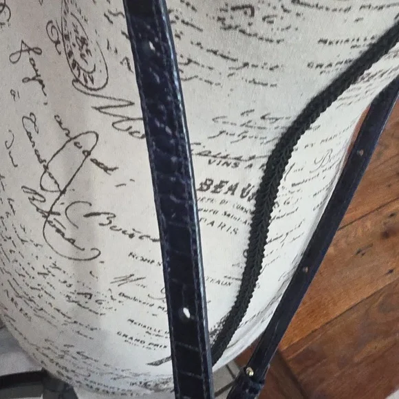 Brahmin Adjustable Crossbody Blue,  White, Reptile - Picture 10 of 16